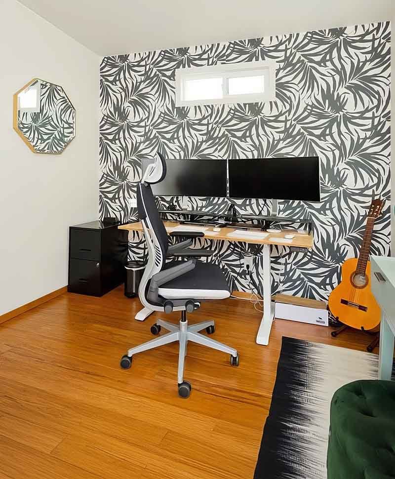 office-desk-chair-computer-construction-service office desk chair computer